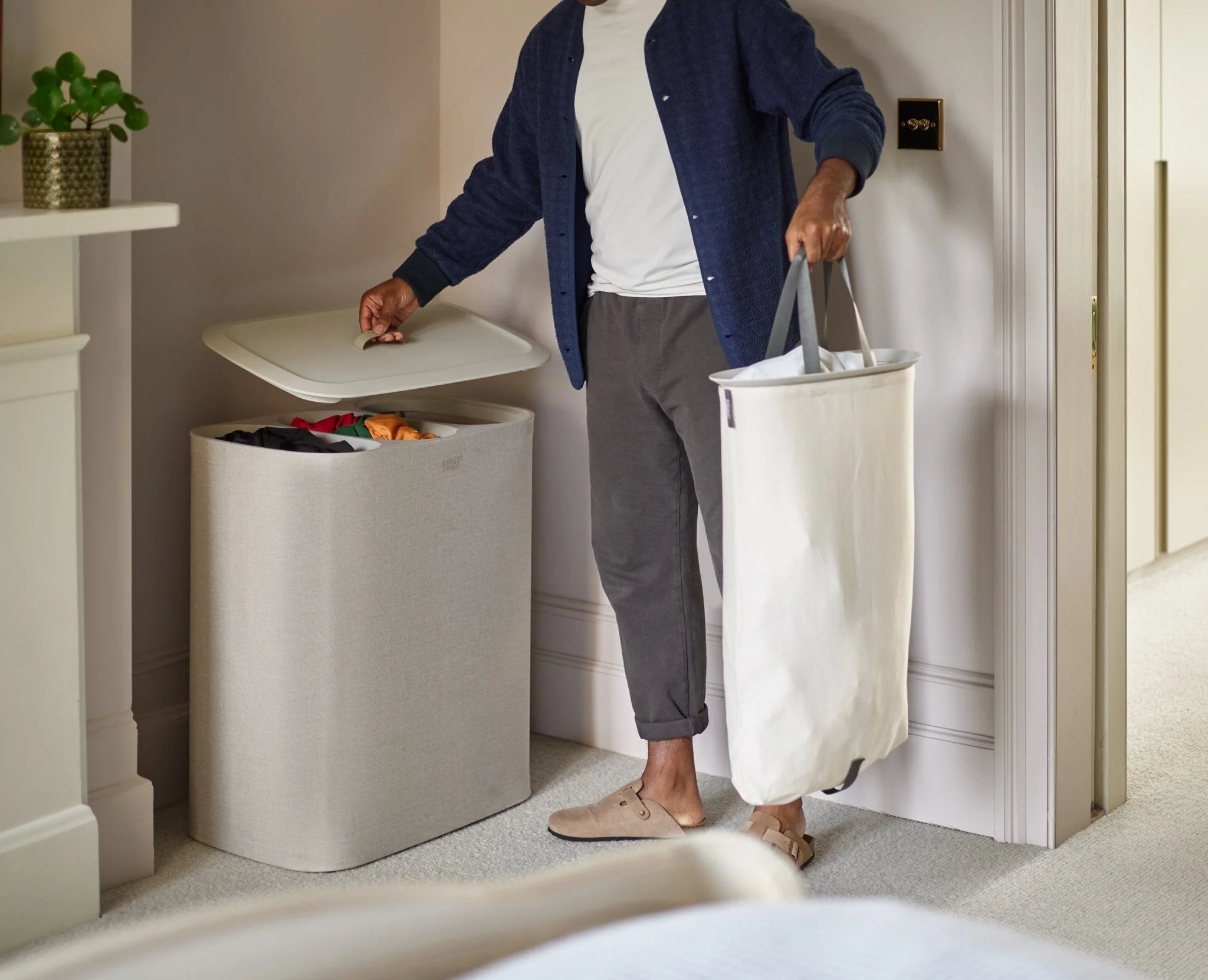 2-piece Ecru Tota Trio 90L & Hold-All™ 35L Laundry Basket Set - Image 5