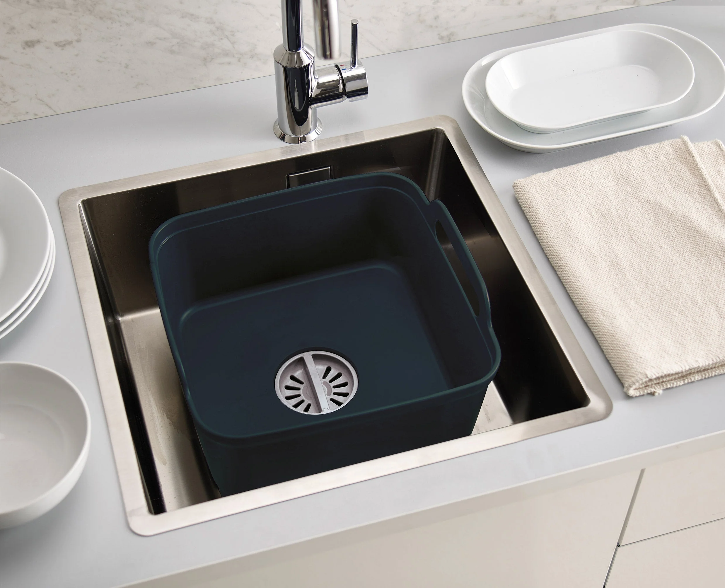 3-piece Grey Drainer, Washing-up Bowl & Brush Set - Image 5