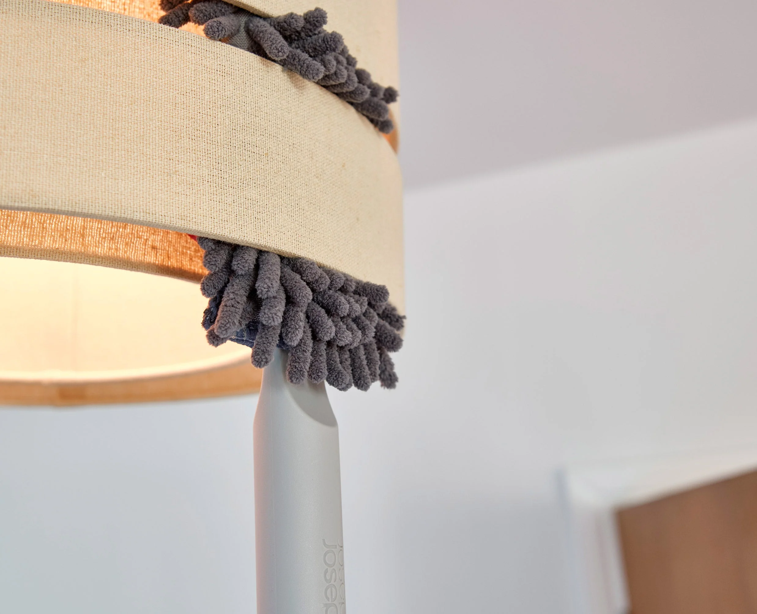 CleanTech™ 3-in-1 Duster with Storage Cover & Replacement Mit - Image 5