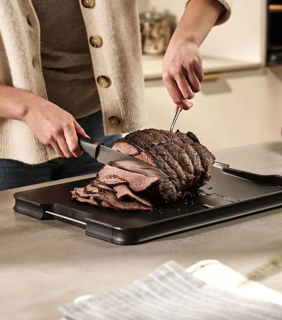 Cut&Carve⢠Plus Multi-function Black Chopping Board - Image 8