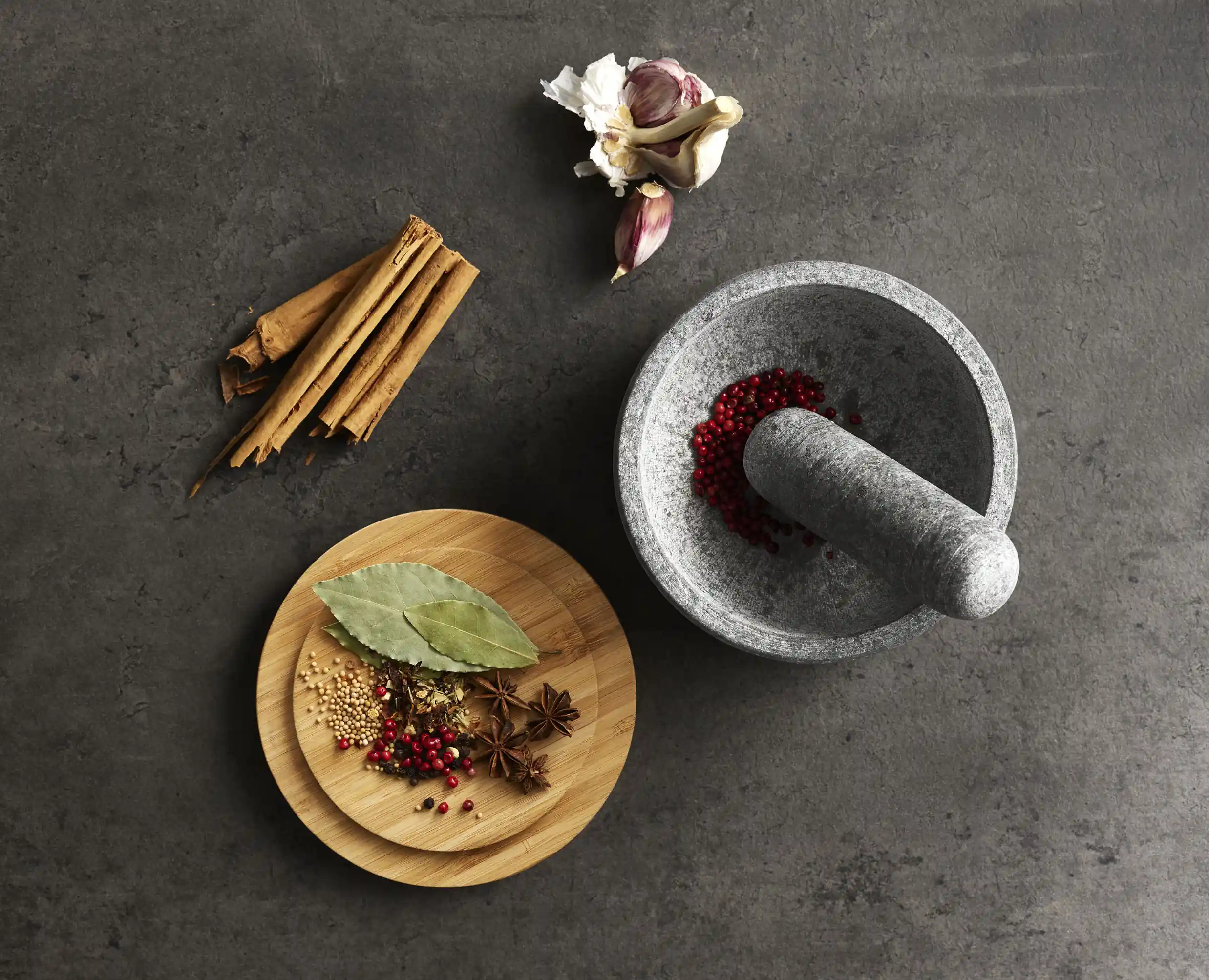 Dash™ Pestle & Mortar with Bamboo Lid - Image 5