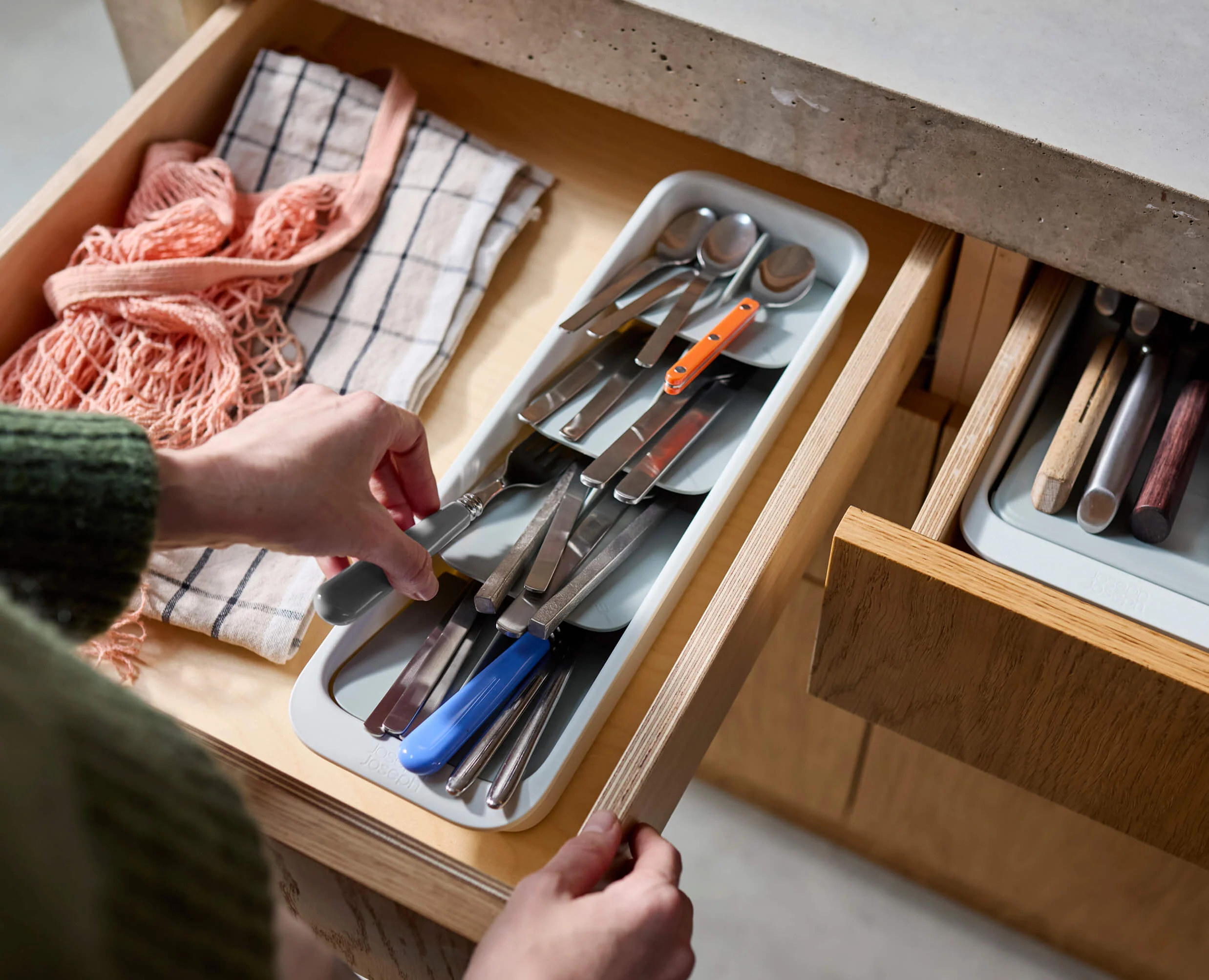 DrawerStore™ Compact Tiered Cutlery Organiser - Image 3