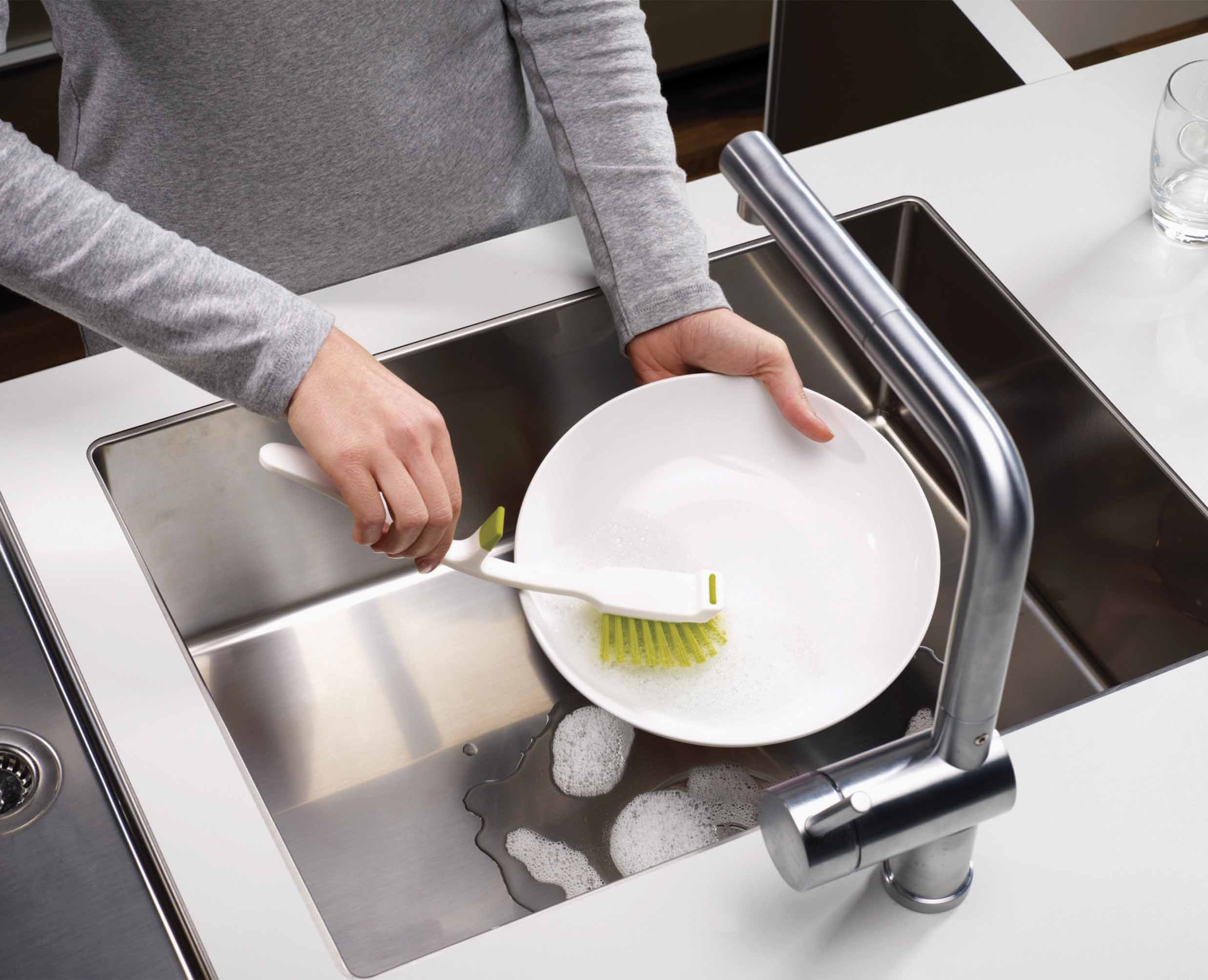 Edge™ Green Washing Up Brush - Image 5