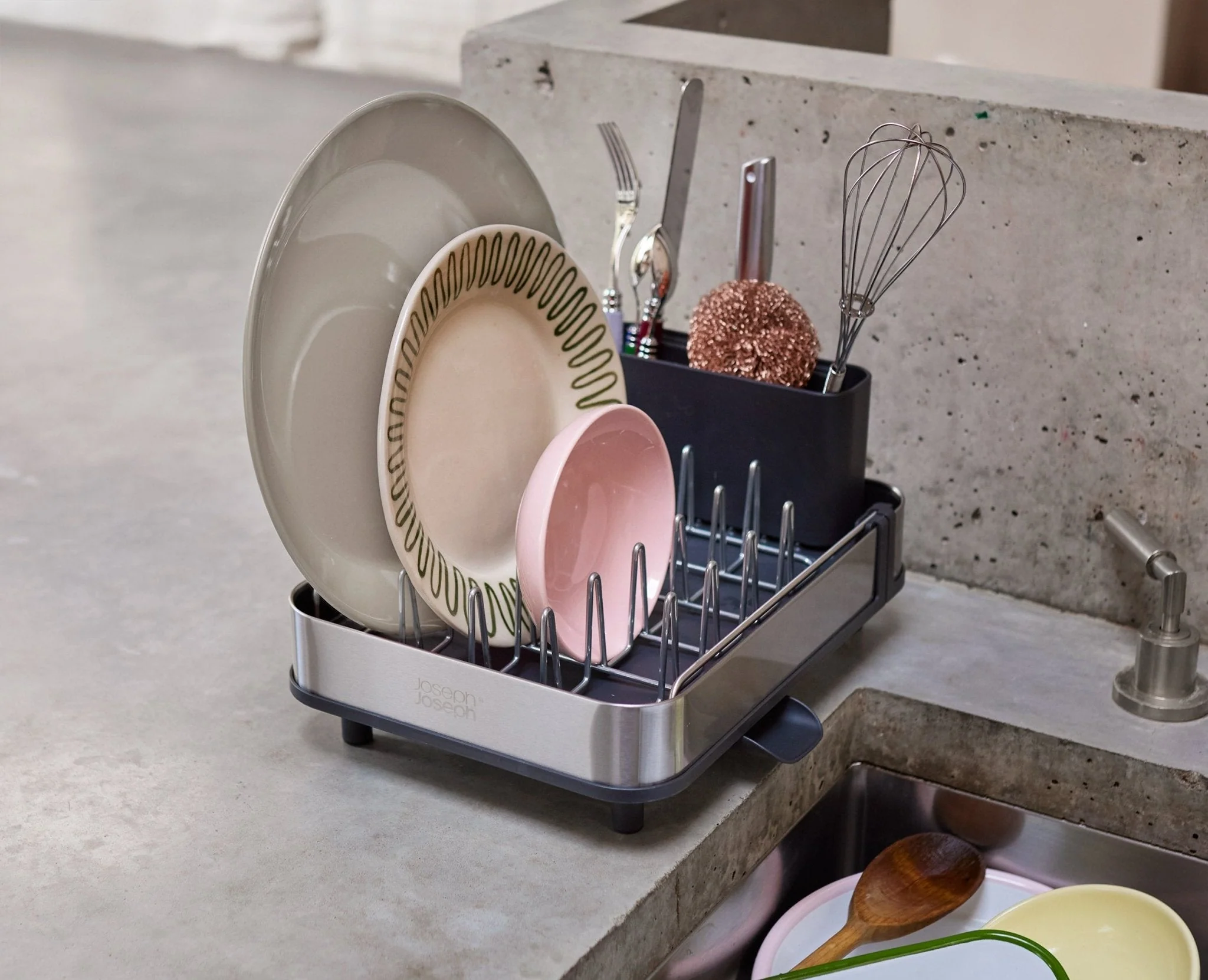 Extend™ Slim Steel Expandable Grey Dish Drainer - Image 4