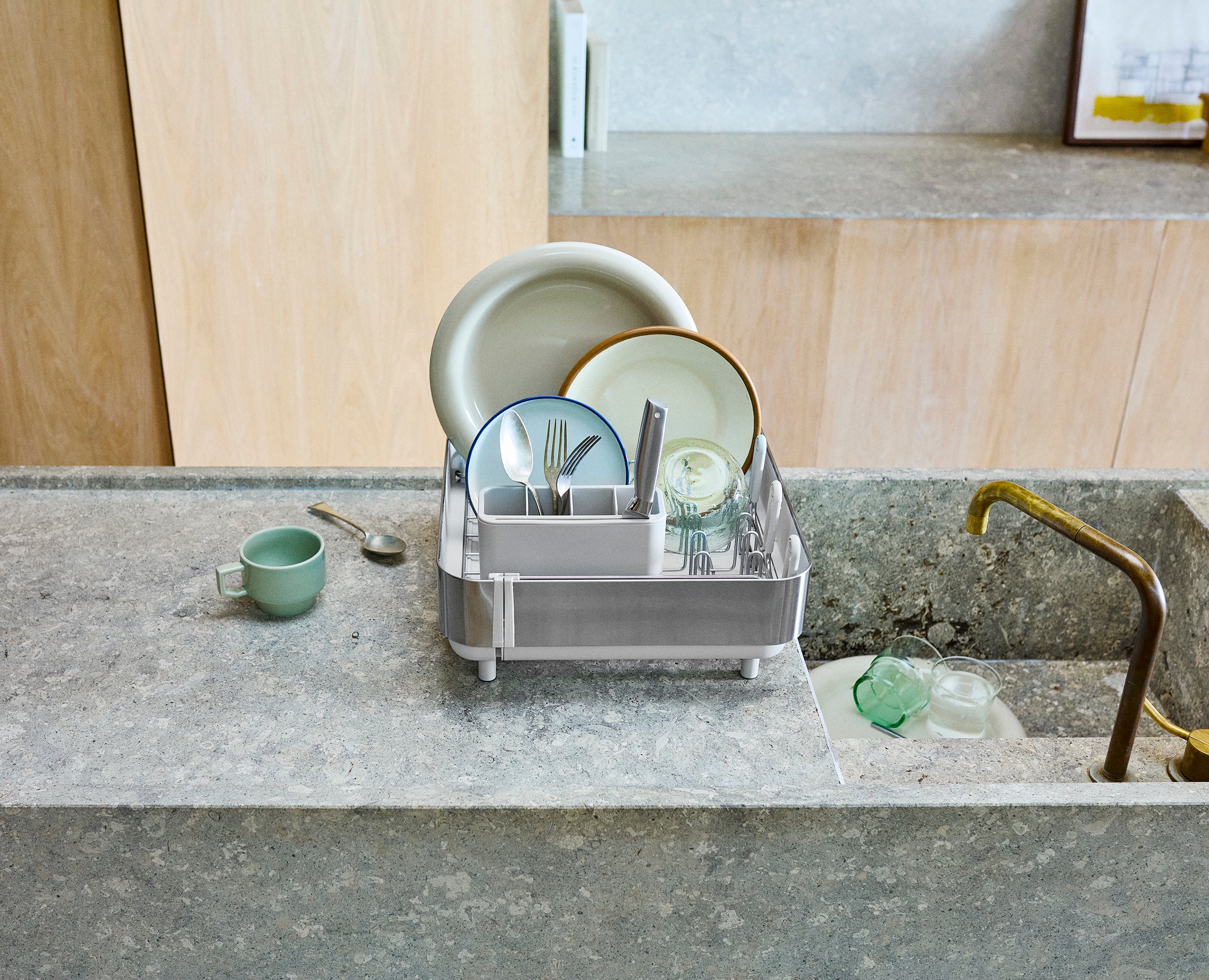 Extend™ Steel Plus Expandable Stone Dish Drainer with Wine Glass Rack - Image 4