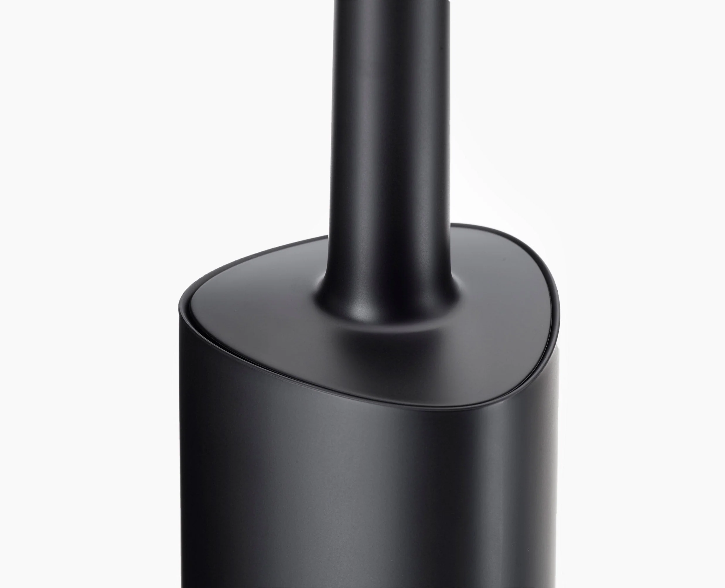 Flex™ 360 Pack of 2 Matt Black Toilet Brushes - Image 6
