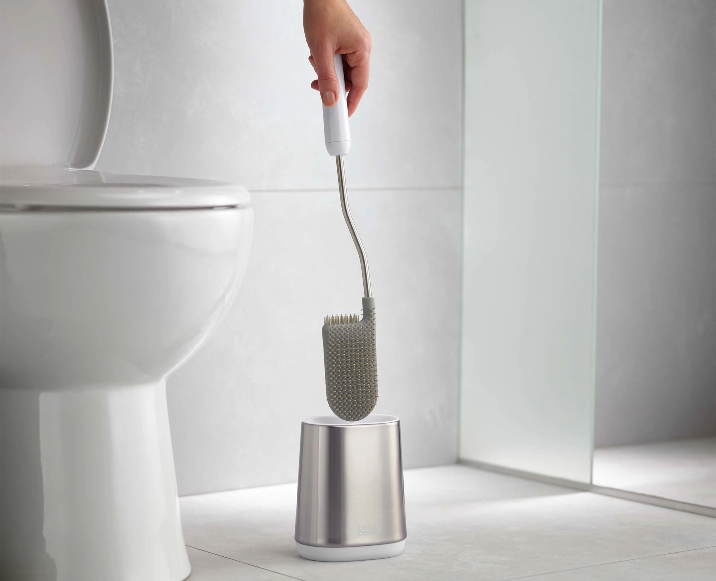 Flex™ Lite Stainless-steel Toilet Brush - Image 3