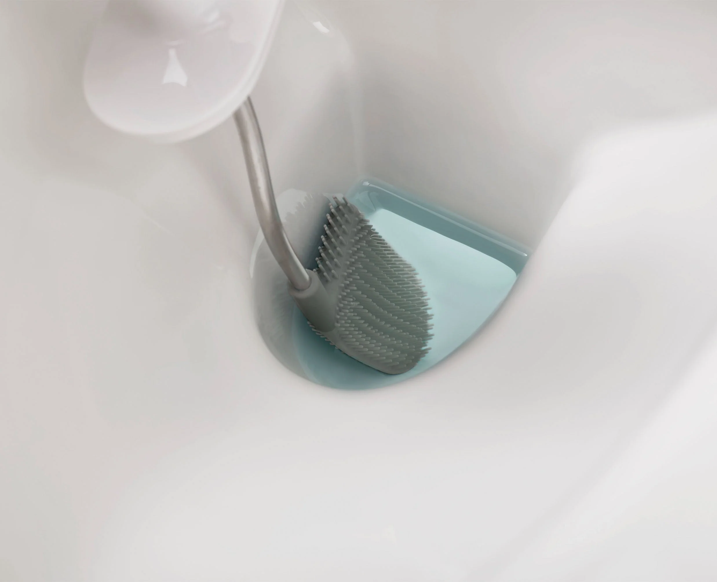 Flex™ Stainless-steel Toilet Brush - Image 5