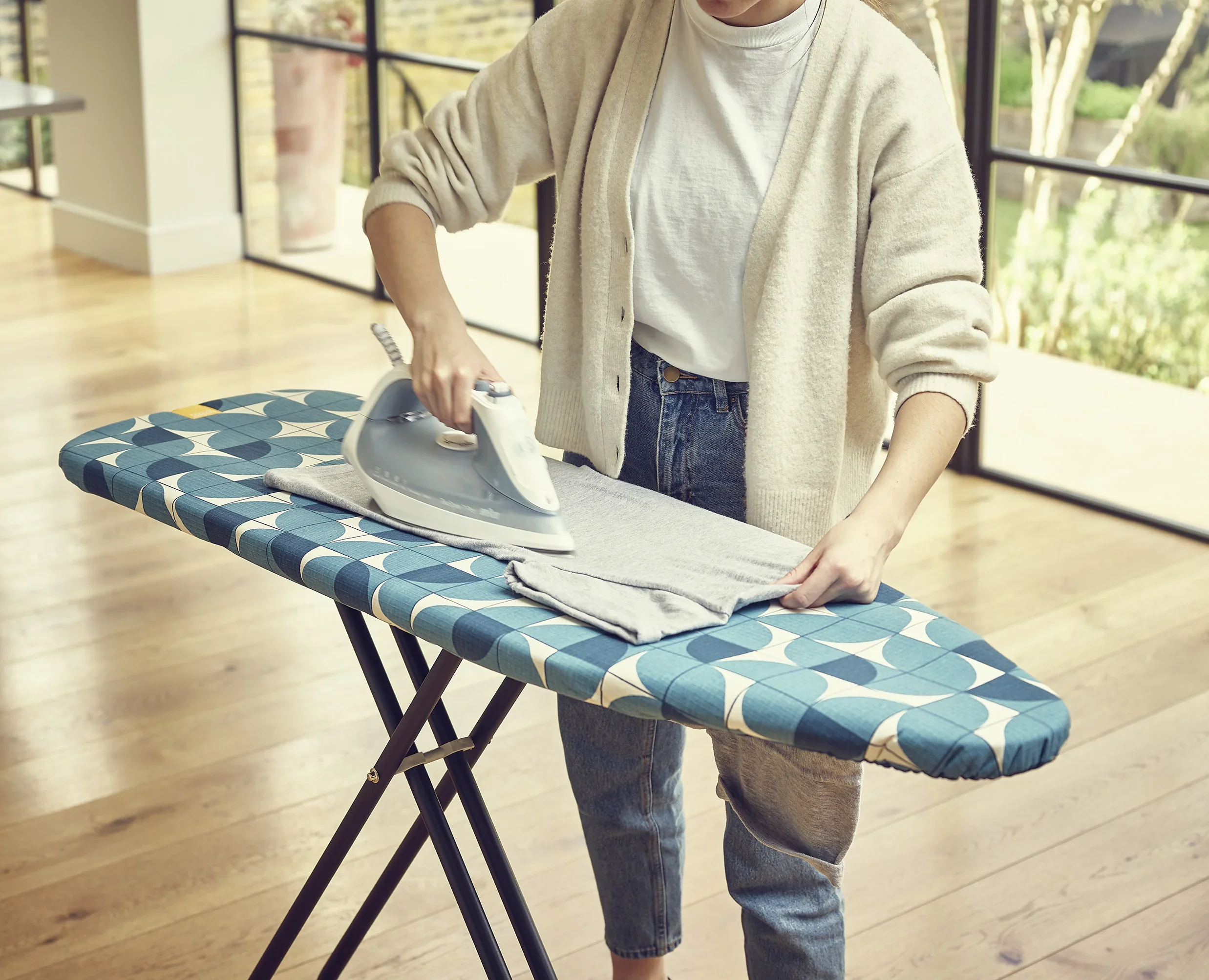 Flexa™ 124-135cm Blue Easy-fit Ironing Board Cover - Image 3