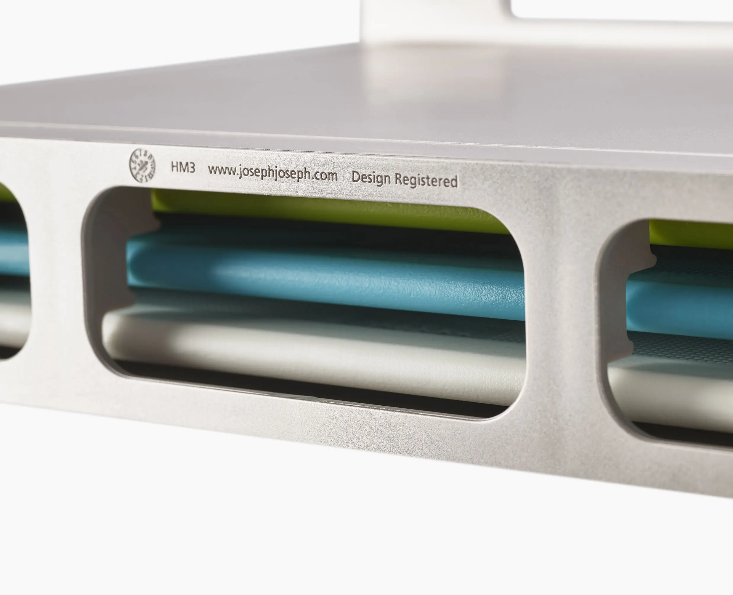 Folio™ Slim 3-piece Under-shelf Multicolour Chopping Board Set - Image 5