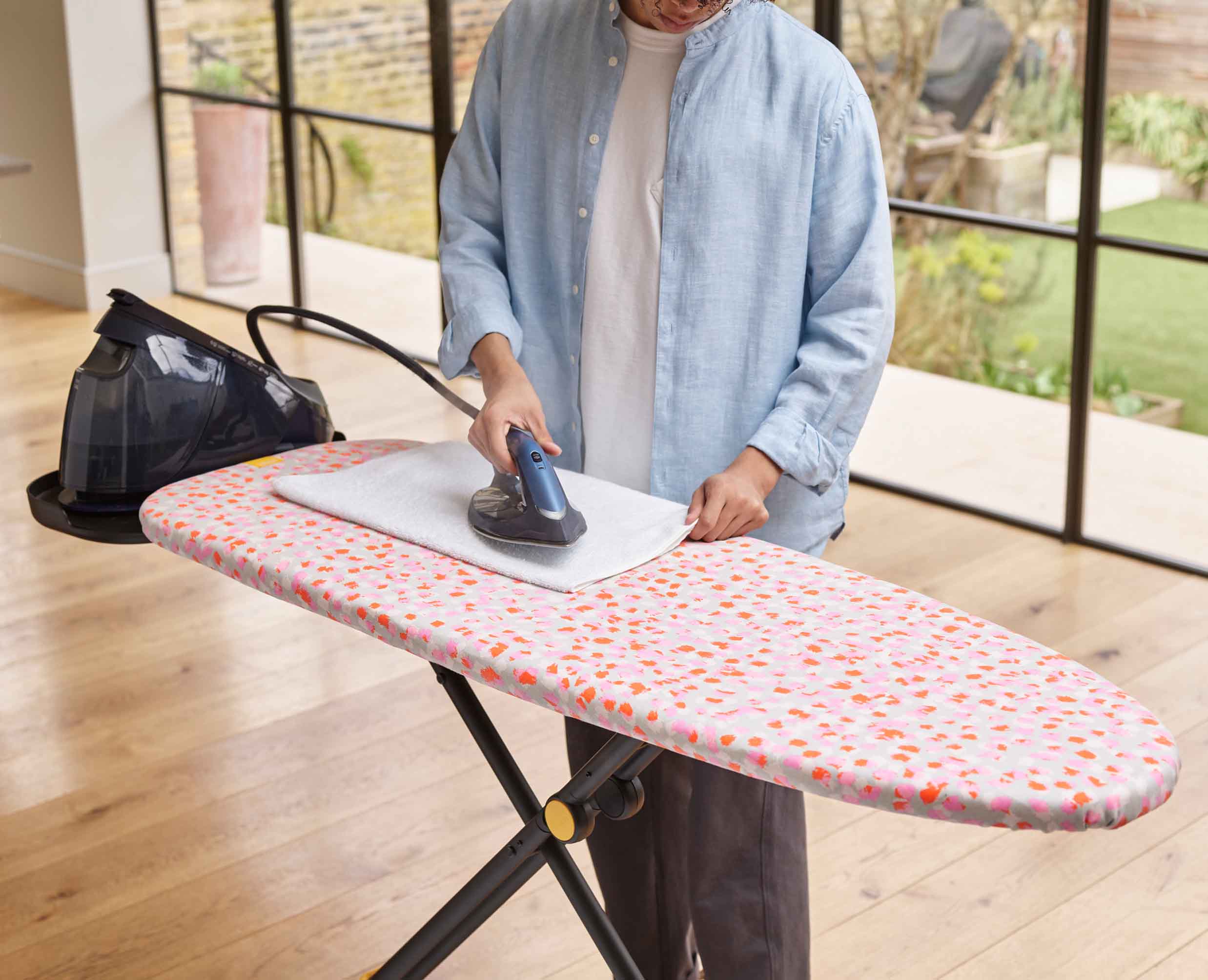 Glide Max 135cm Peach Easy-store Ironing Board - Image 3