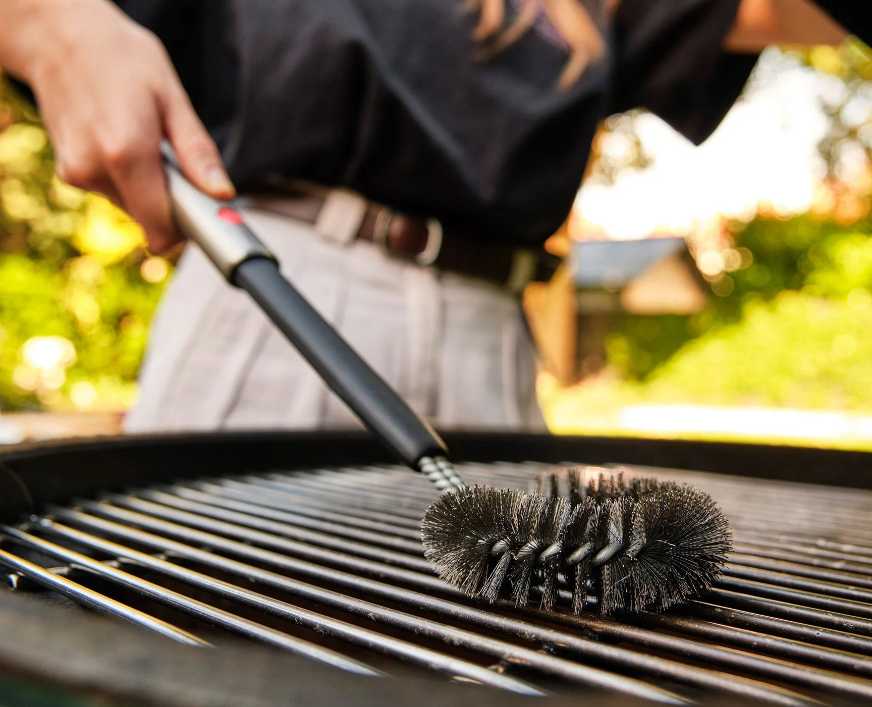 GrillOut™ Stainless-Steel BBQ Cleaning Brush with Extending Handle - Image 5