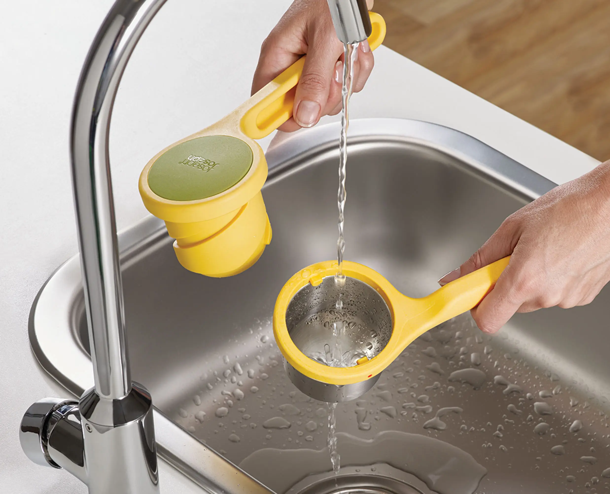 Helix Yellow Citrus Juicer - Image 5
