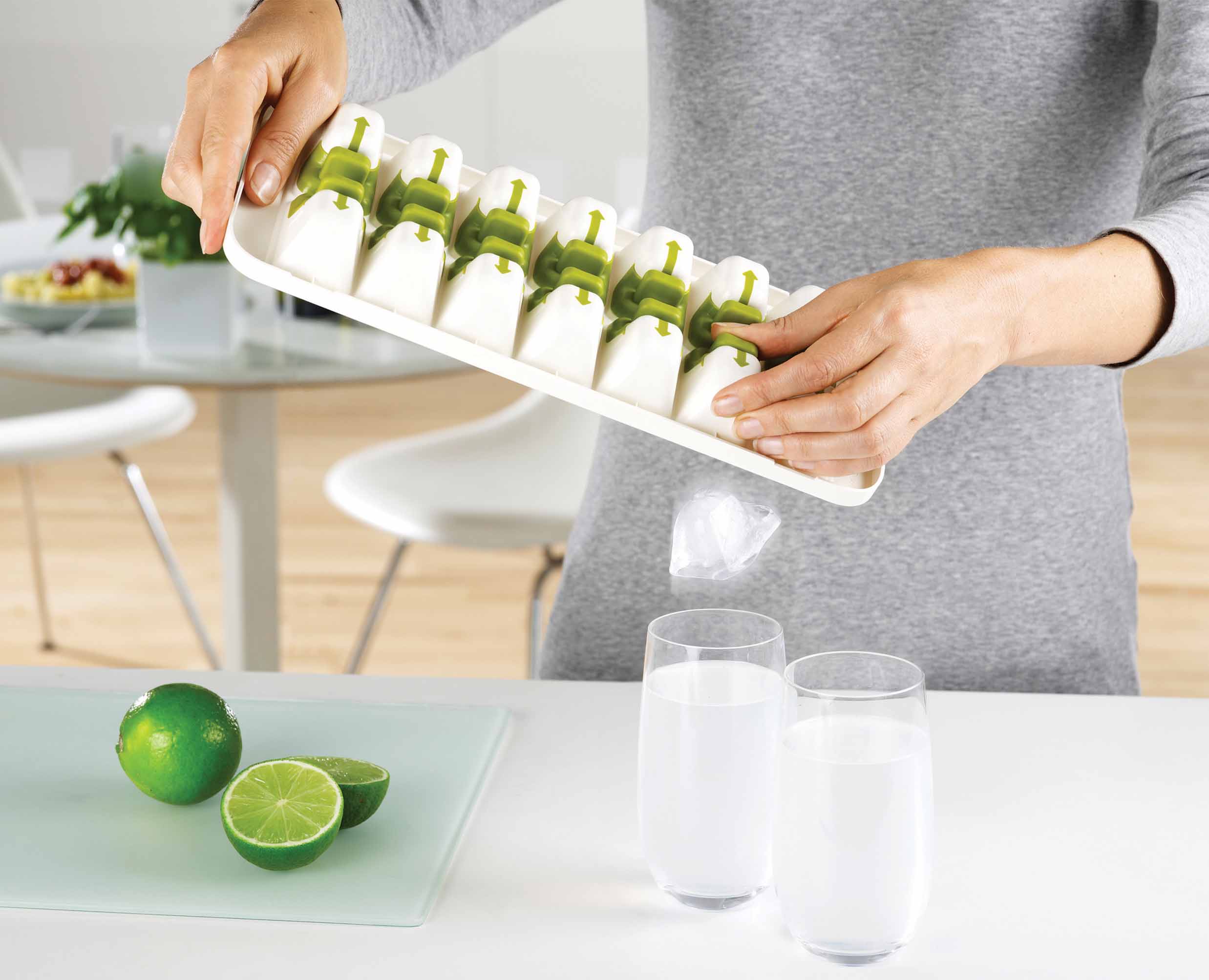 QuickSnap™ Plus Green Ice Cube Tray - Image 3