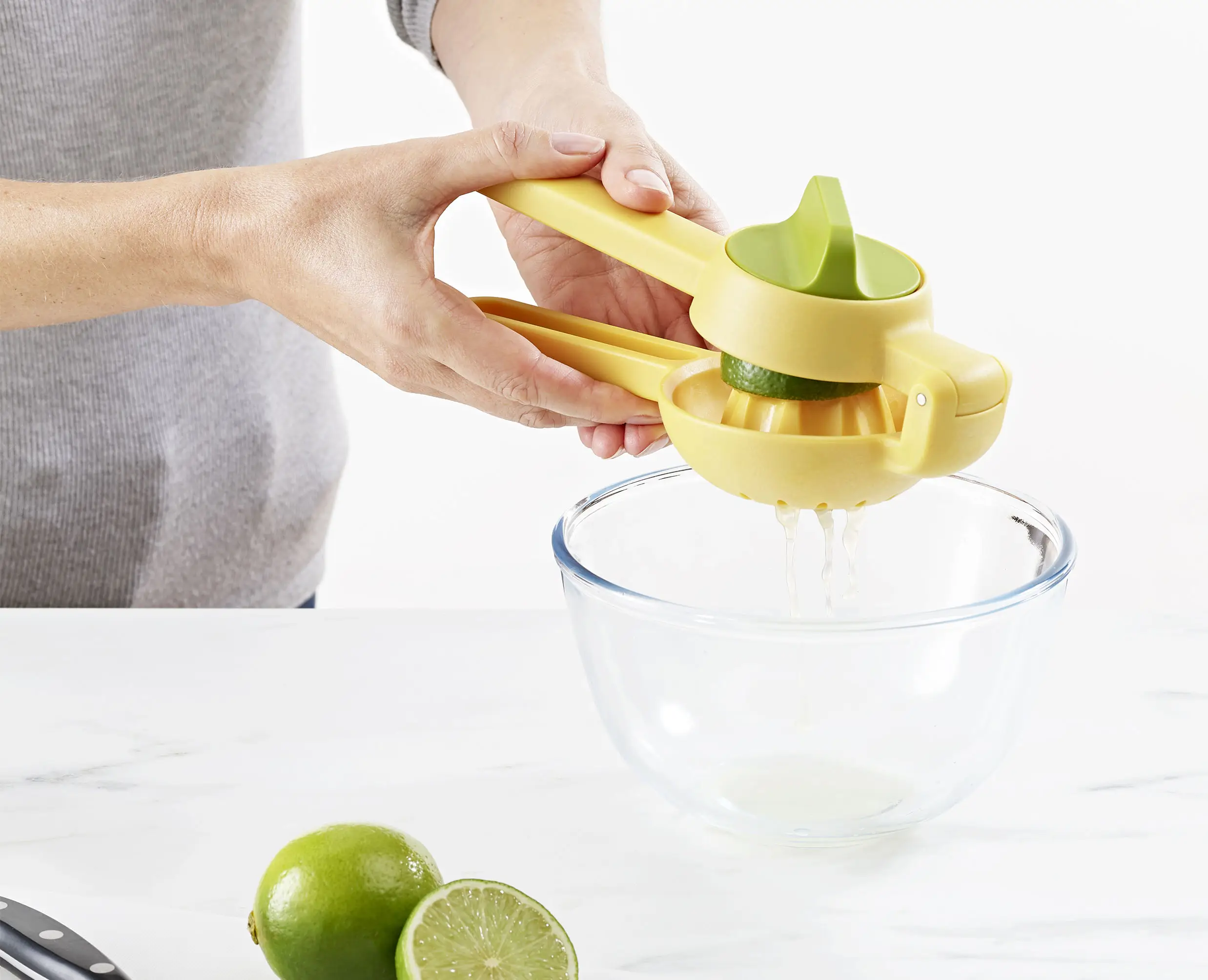 JuiceMax™ Dual-action Yellow Citrus Press - Image 6