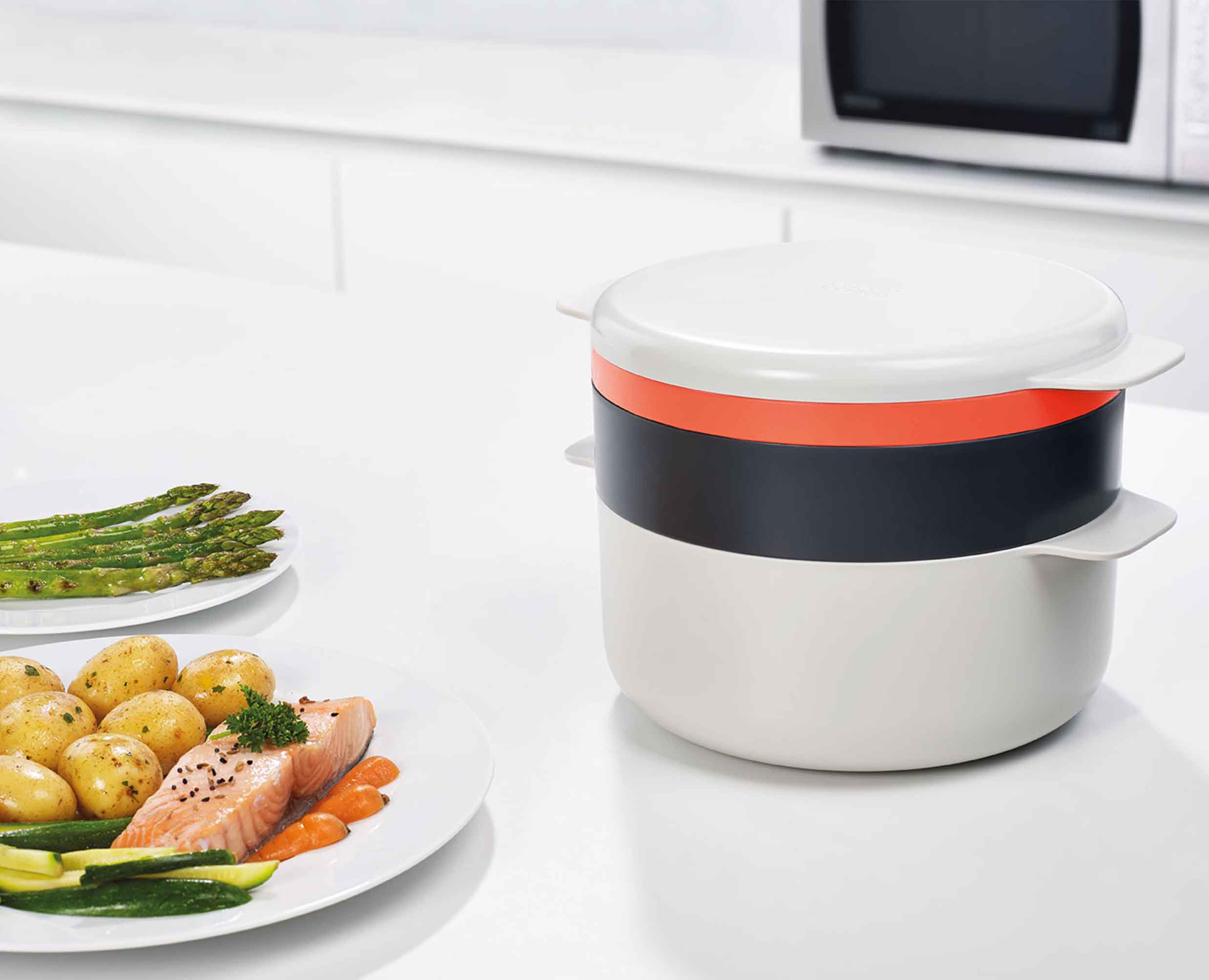 M-Cuisine⢠4-piece Orange Microwave Cooking Set - Image 4