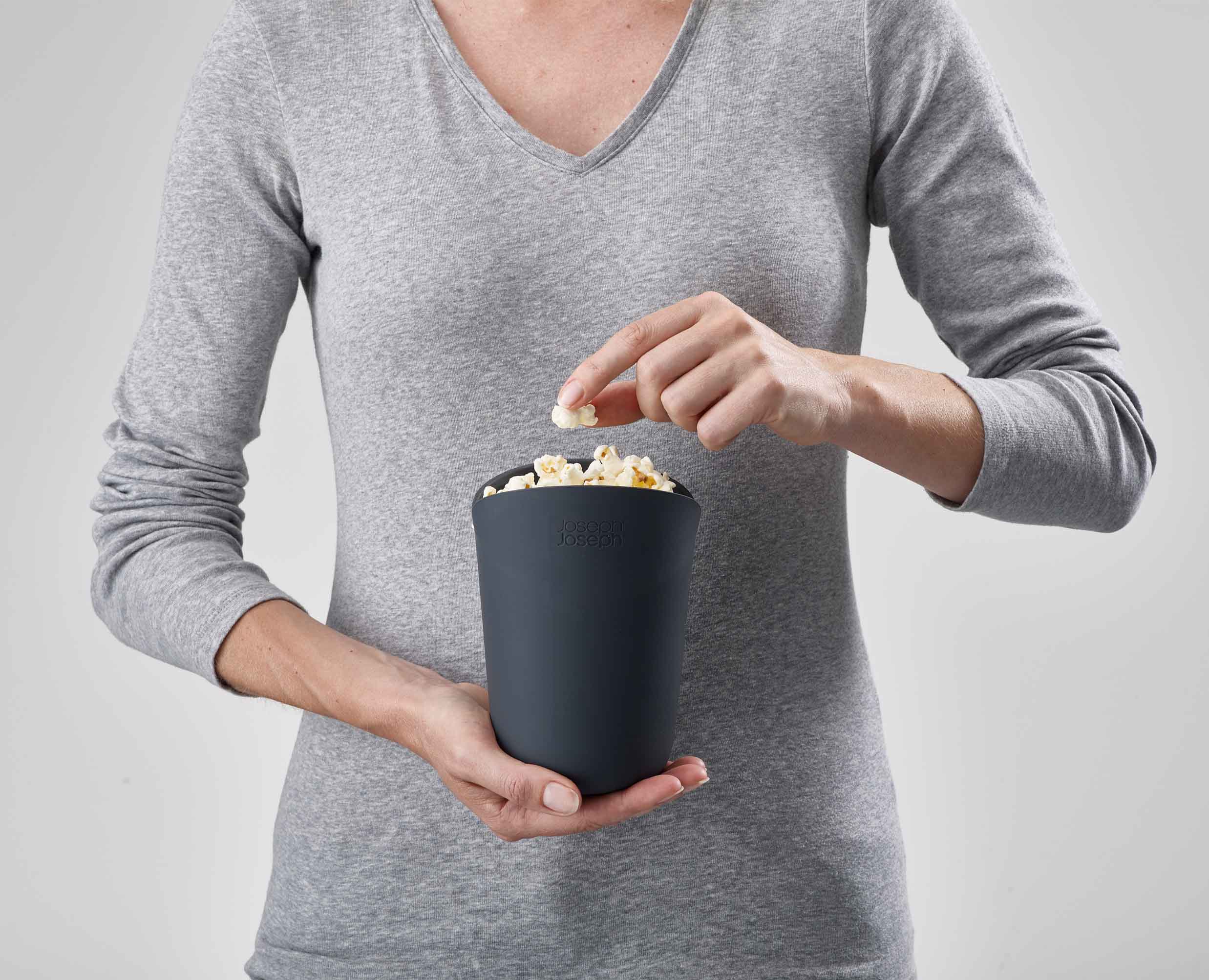 M-Cuisine⢠2-piece Orange Popcorn Maker Set - Image 3