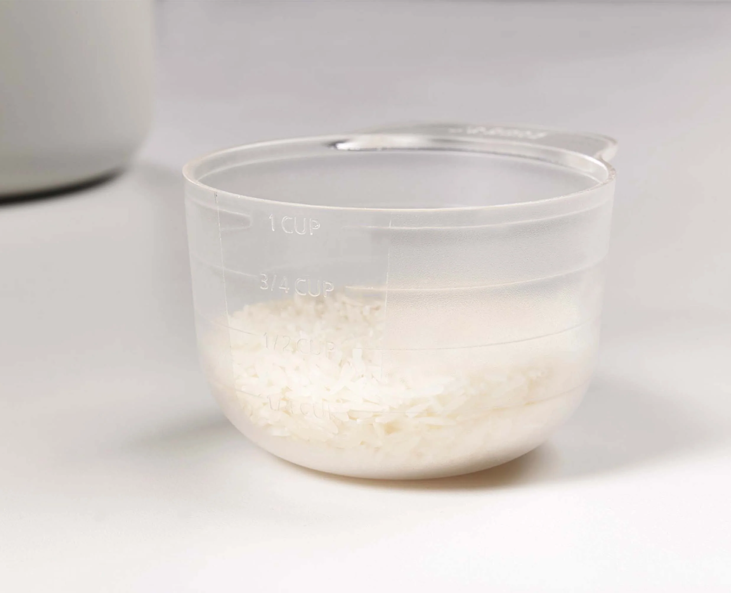 M-Cuisine⢠White Microwave Rice Cooker - Image 4