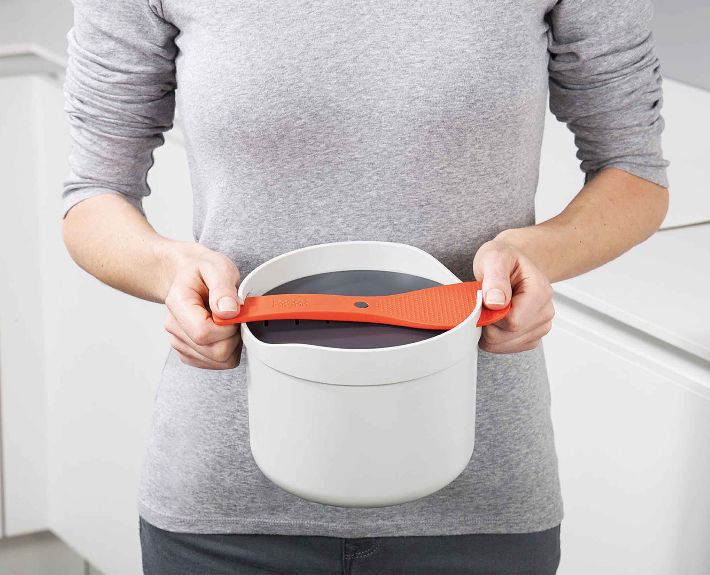 M-Cuisine⢠White Microwave Rice Cooker - Image 7