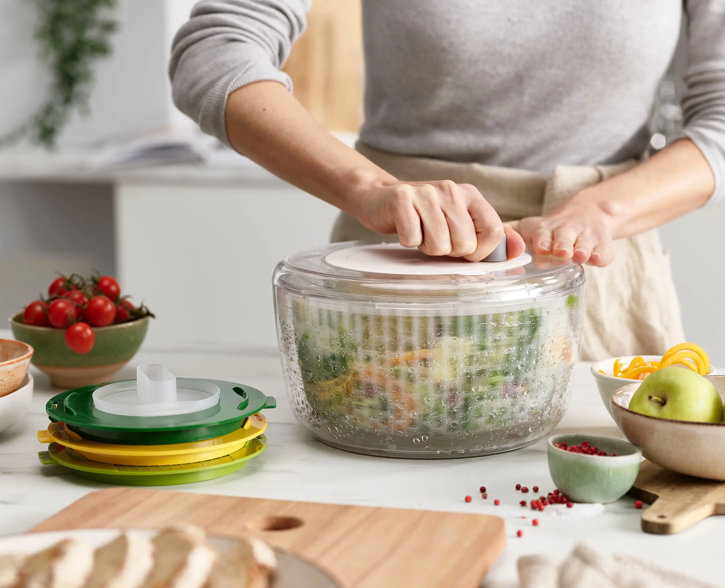 Multi-Prep™ 4-piece Multicolour Salad Preparation Set - Image 3