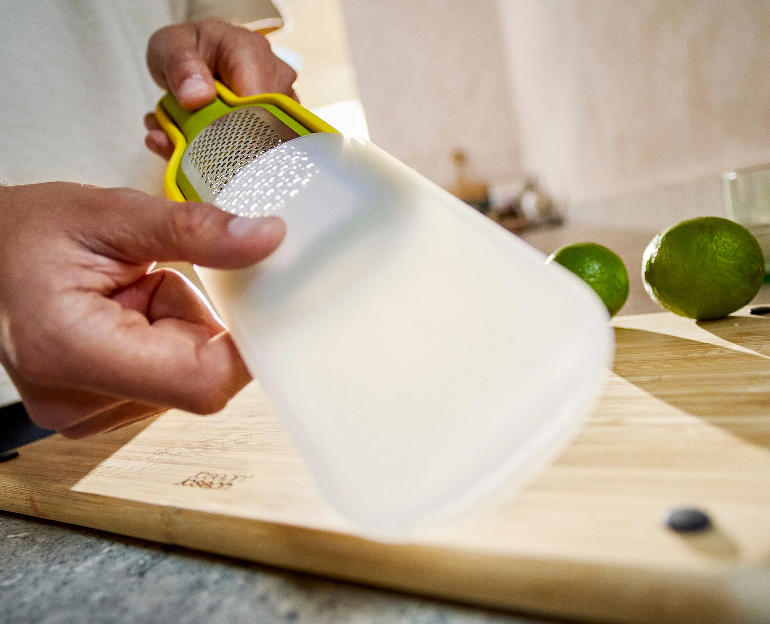 Nest™ Grate & Zest 2-Piece Set with Storage Sheath - Image 5