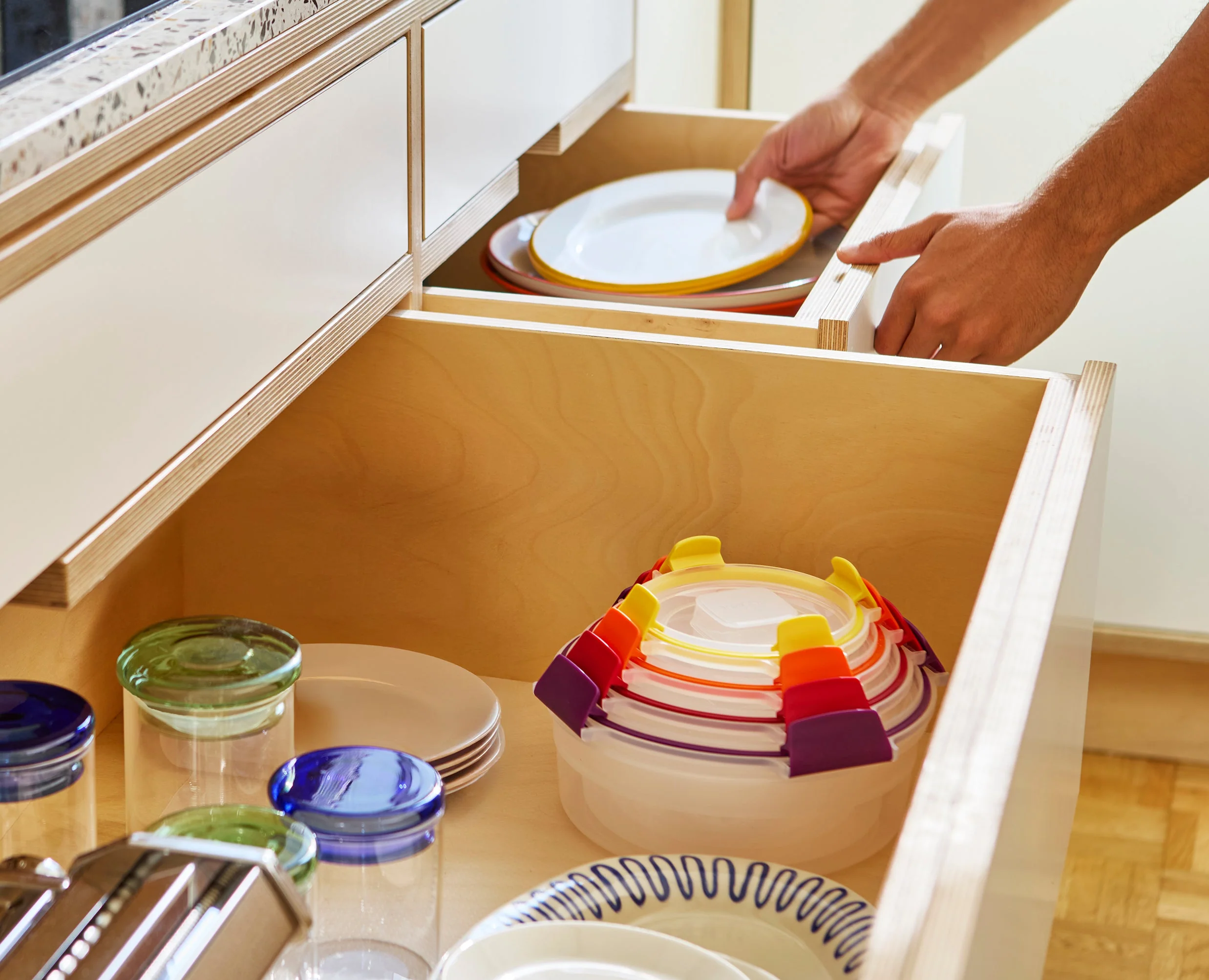 Nest™ Lock 4-Piece Multicolour Round Food Container Set - Image 3