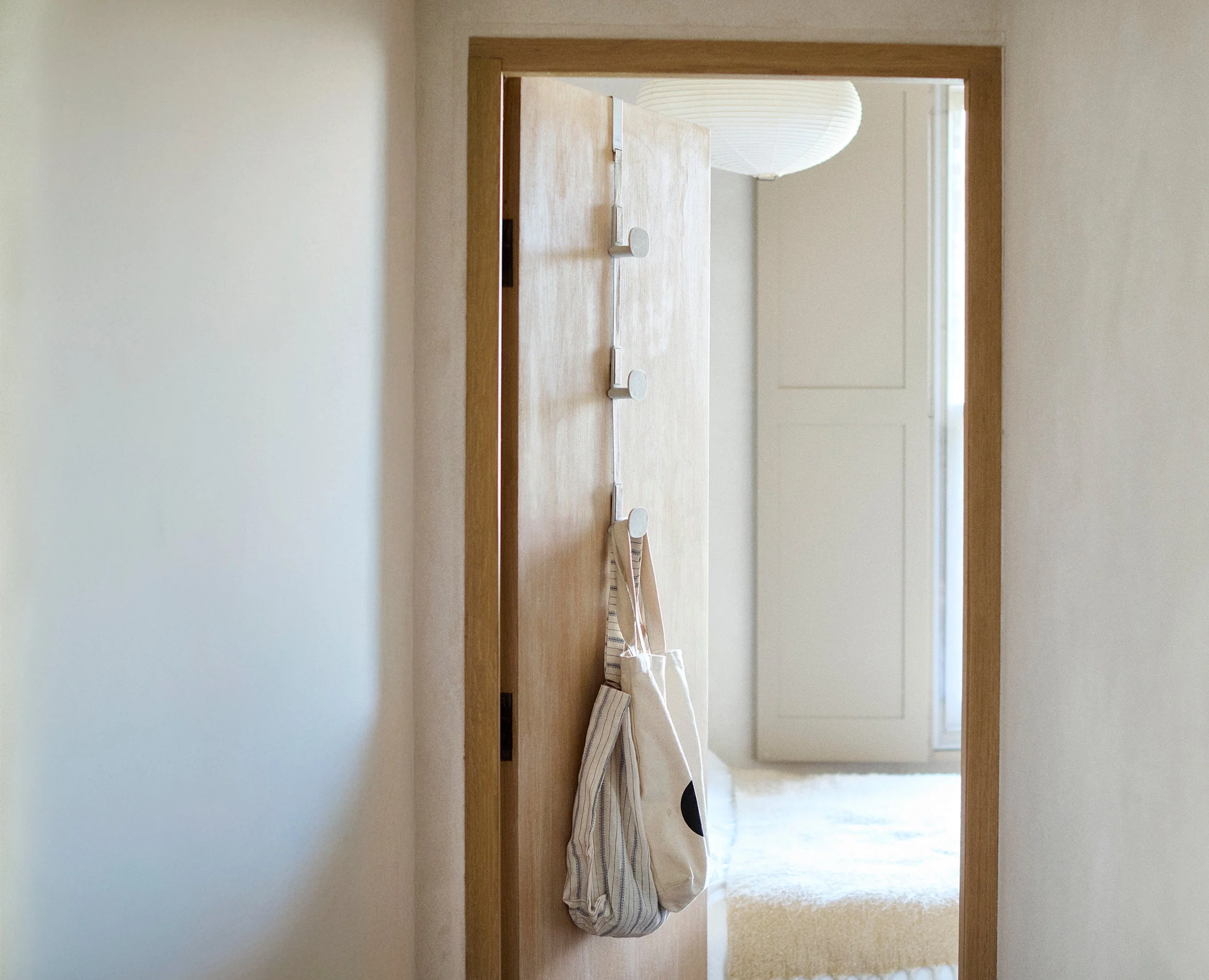 Orderly™ Ecru Over-Door Handbag Storage Holder - Image 2