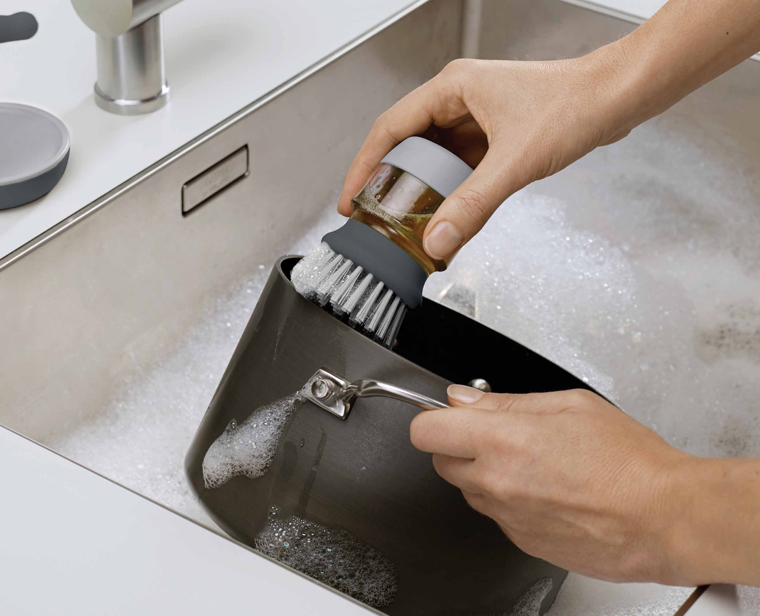 Palm Scrub™ Grey Washing Up Brush - Image 3