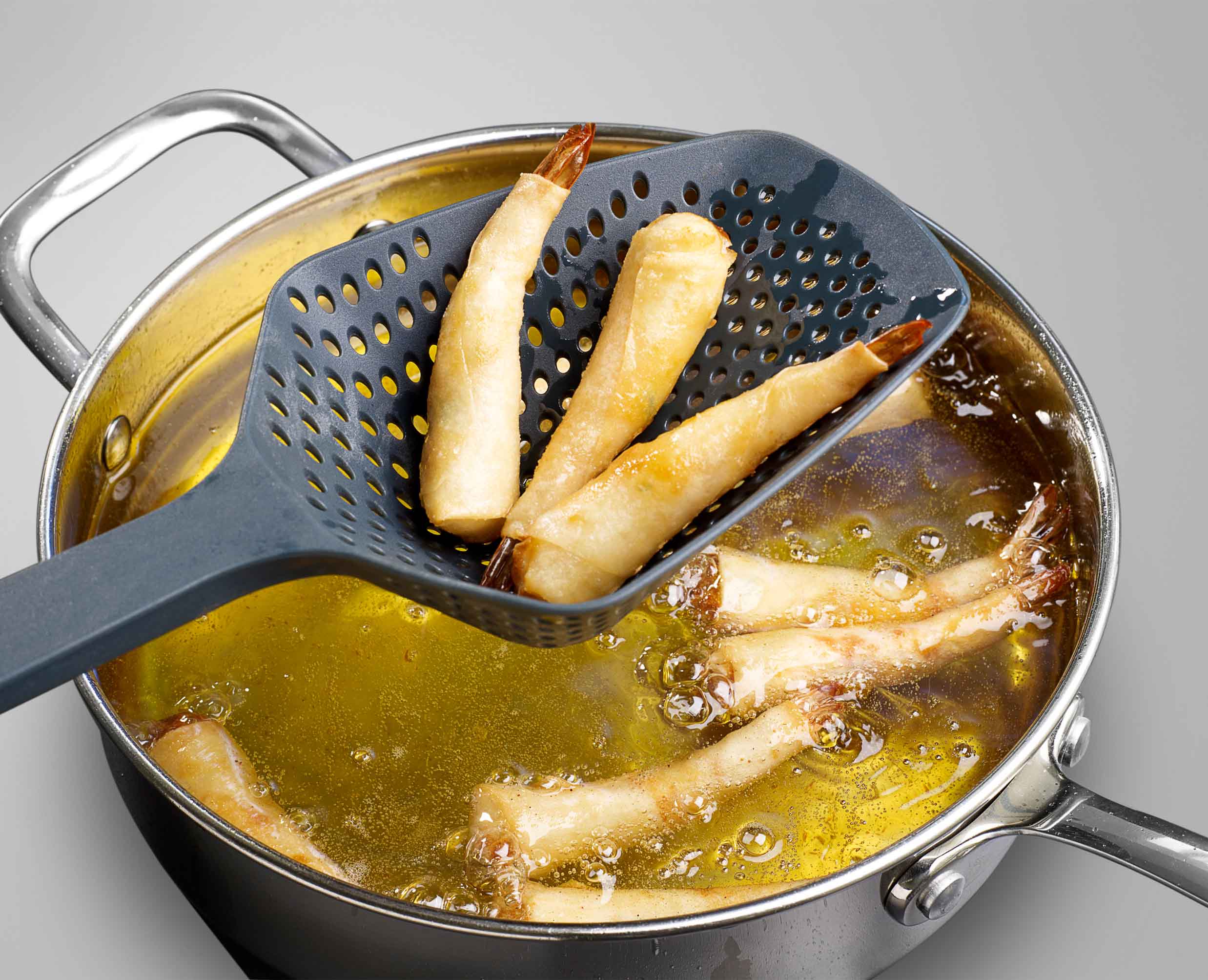 Scoop™ Plus Black Colander - Image 4