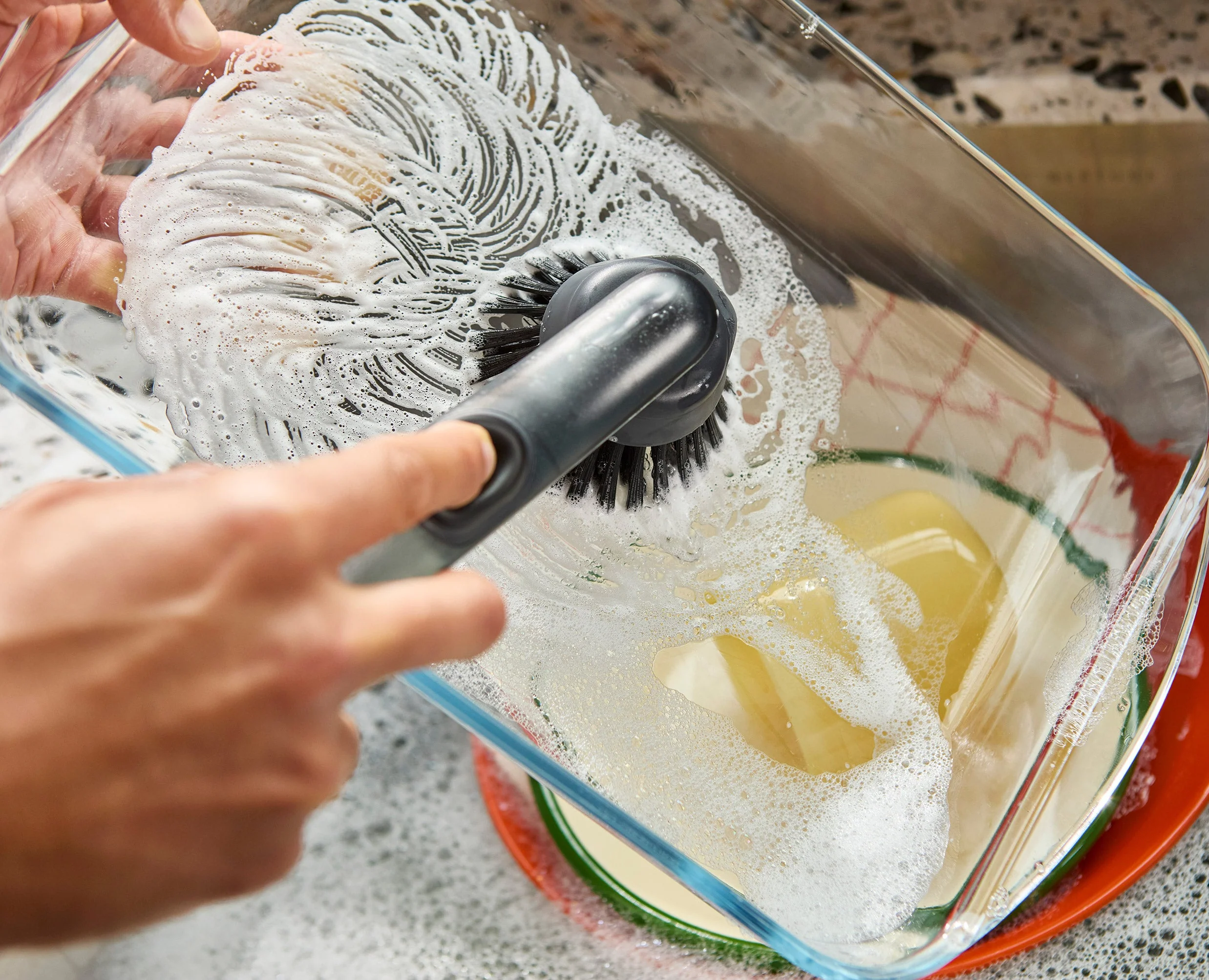 SinkTech™ Soap Dispensing Washing-Up Brush with Replacement Head & Extra Heads - Image 4