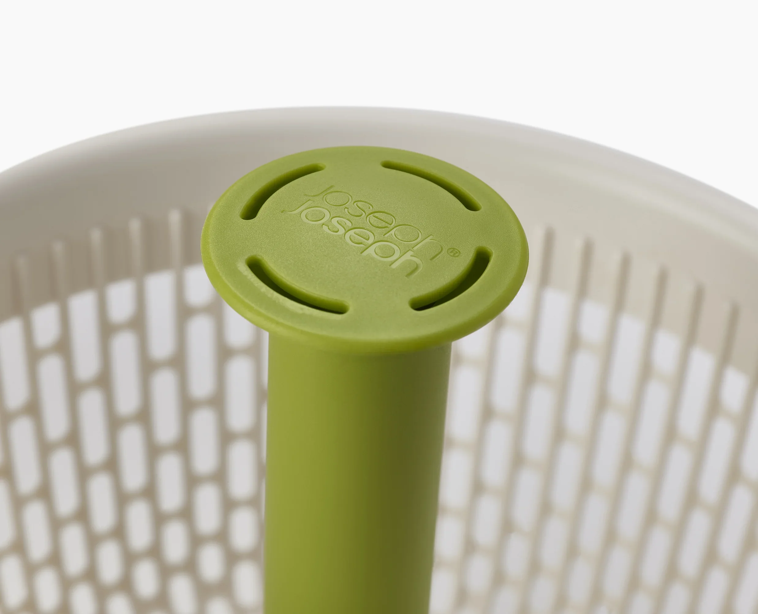 Spindola™ Green In-sink Salad-spinning Colander - Image 5
