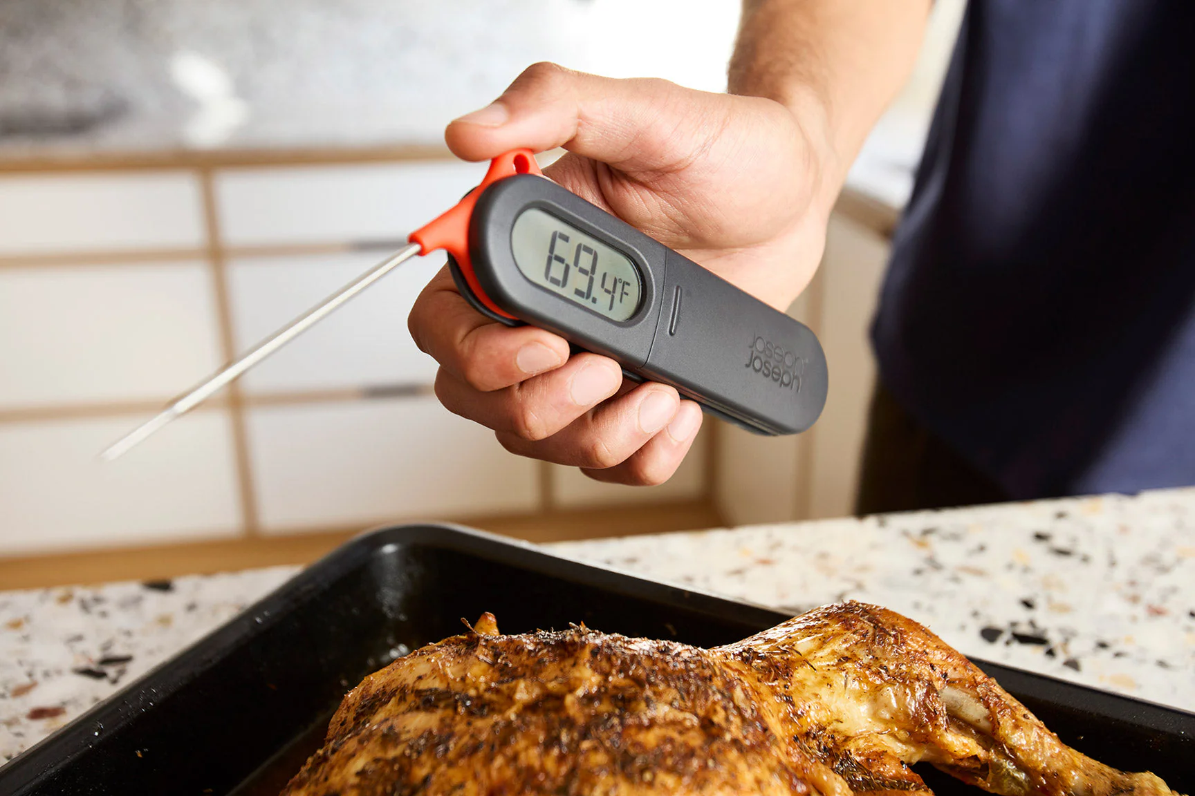 ThermaPoint Black Digital Probe Thermometer - Image 4