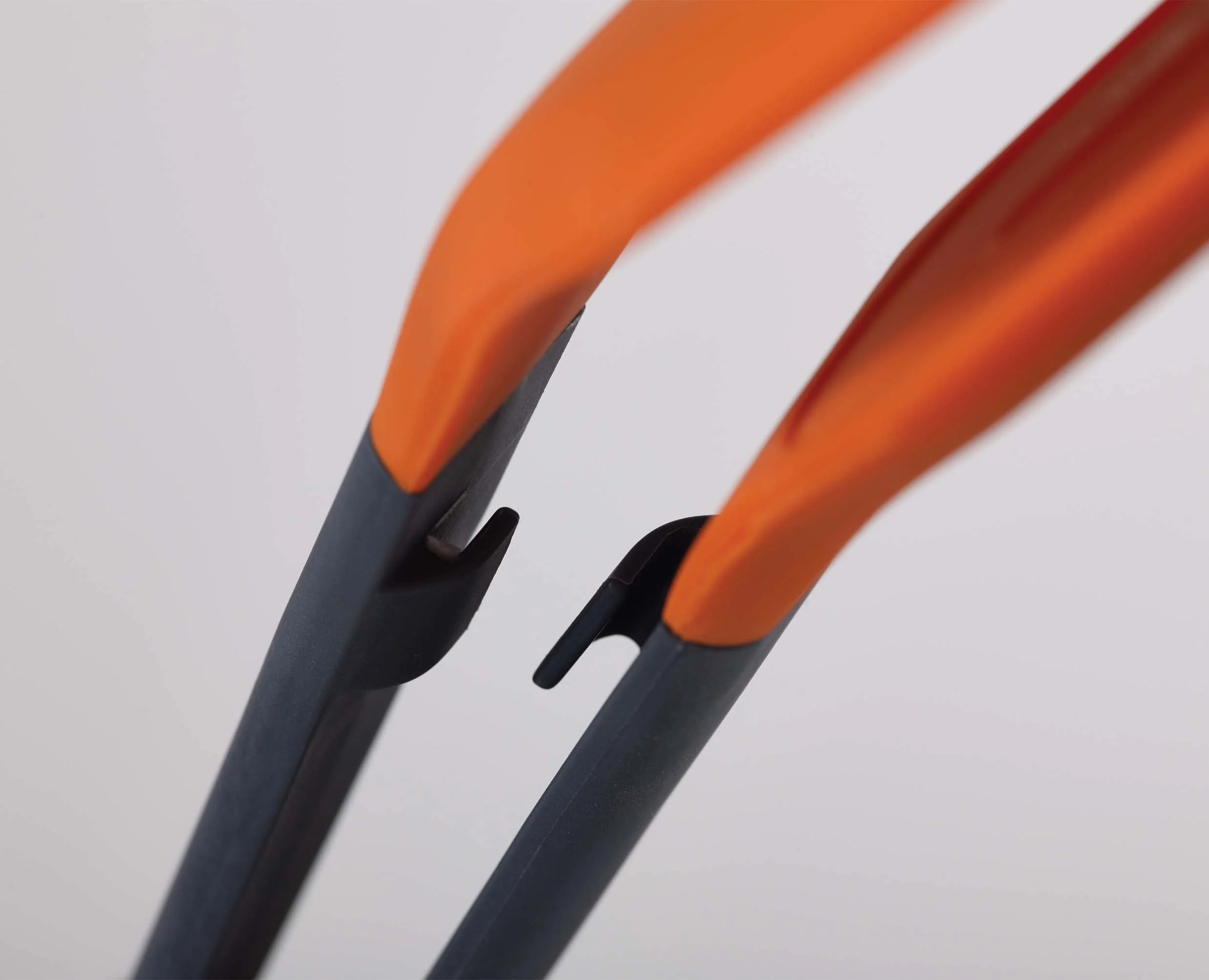 Turner Tongs - Image 4