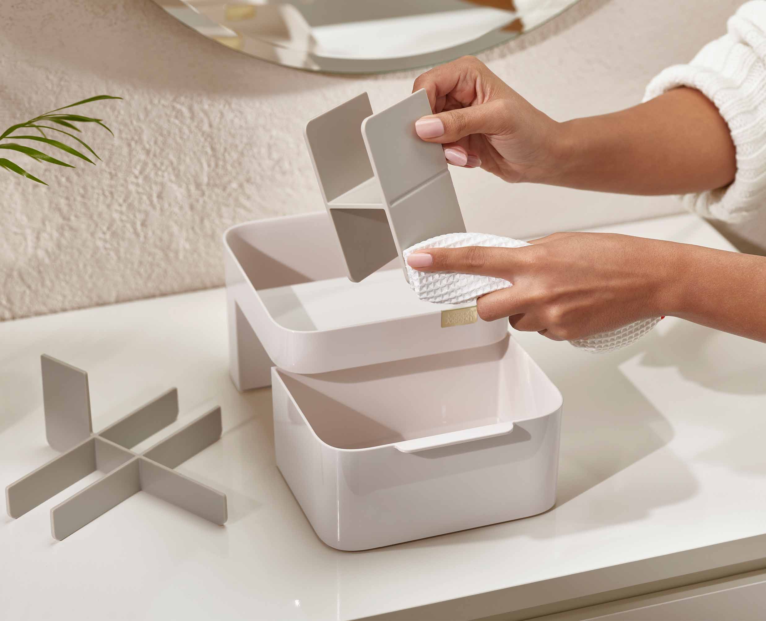 Viva Cosmetic Organiser with Drawer - Image 6