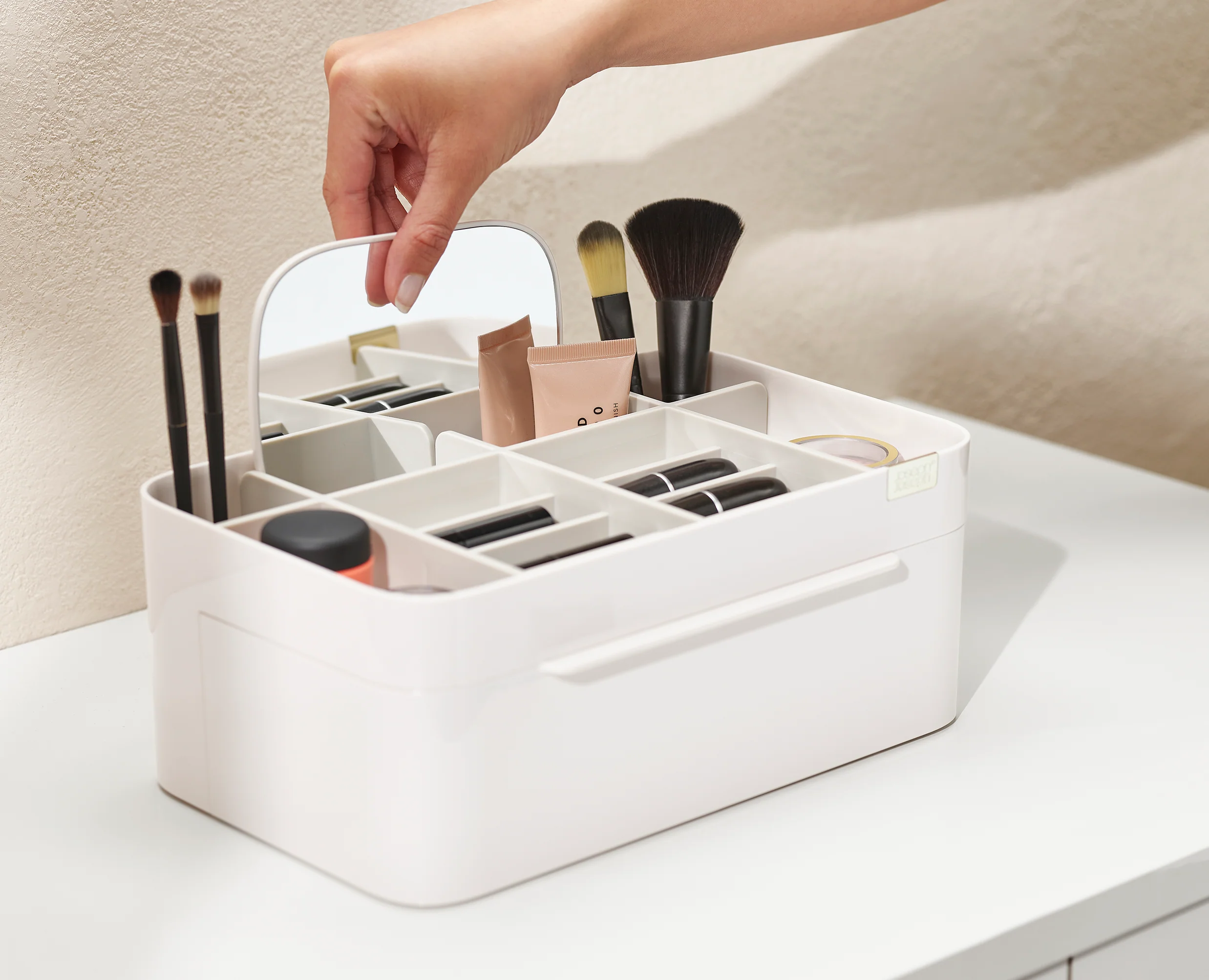 Viva Large Cosmetic Organiser with Removable Mirror - Image 3
